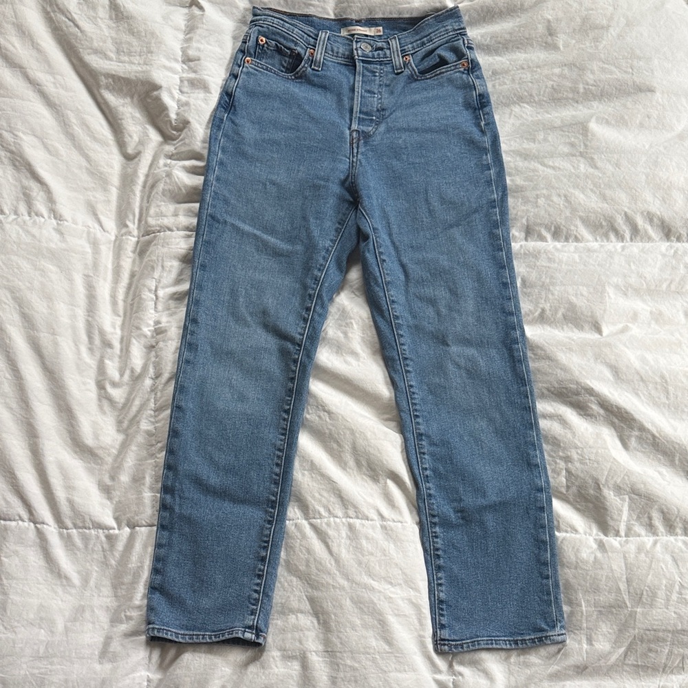 Levi’s Classic Blue Denim Jeans wedgie straight leg 26